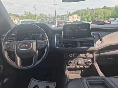 Used 2021 GMC Yukon AT4 w/ Technology Package AWD/4WD image 13
