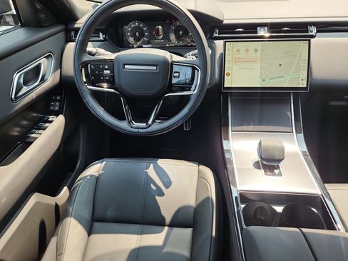 Certified 2026 Land Rover Range Rover Velar Dynamic SE image 4