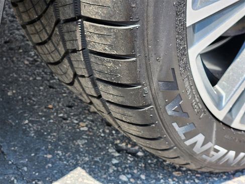 Used 2021 BMW X7 xDrive40i w/ M Sport Package image 12