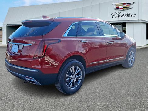 Certified 2023 Cadillac XT5 Premium Luxury image 5