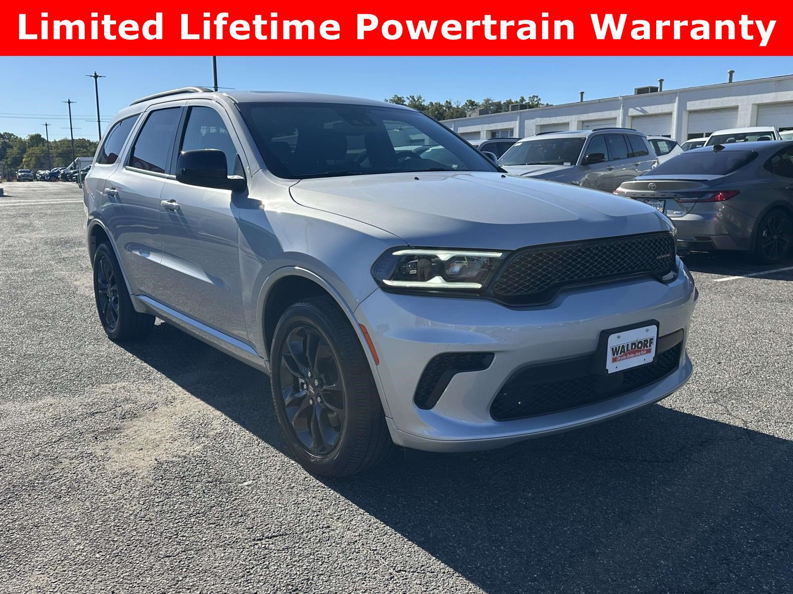 Used 2024 Dodge Durango SXT w/ SXT Blacktop Group AWD/4WD image 1