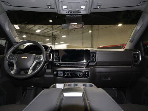 Used 2026 Chevrolet Silverado 1500 LT image 29