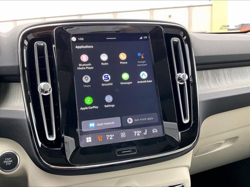 New 2026 Volvo XC40 B5 Plus w/ Protection Package Premier image 21