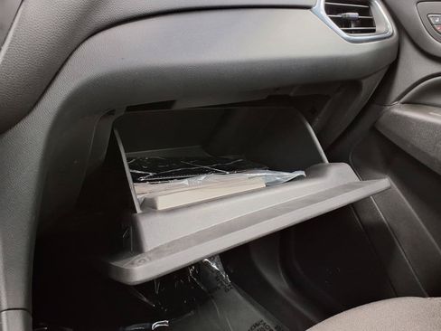 Used 2020 Chevrolet Equinox LT FWD image 25