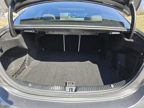 Used 2019 Mercedes-Benz C 300 Sedan image 24