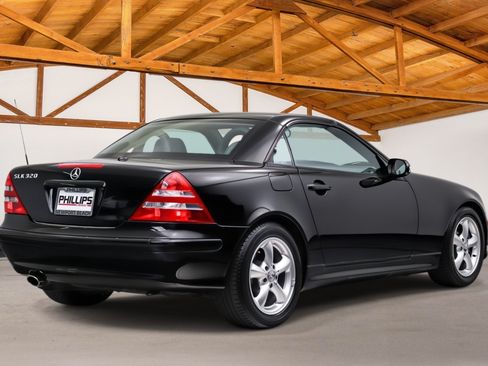 Used 2003 Mercedes-Benz SLK 320 image 6