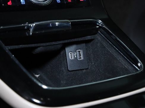 Used 2021 Lincoln Nautilus Reserve AWD/4WD image 27