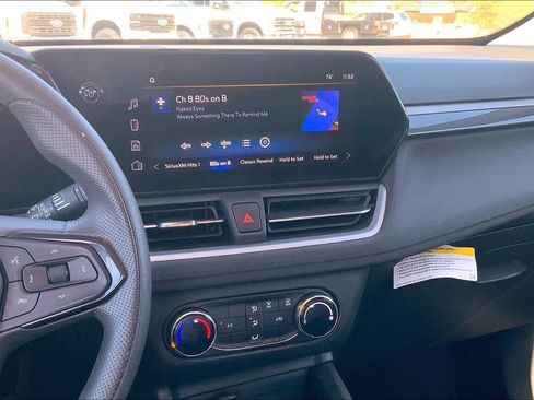 Used 2024 Chevrolet TrailBlazer LS image 7