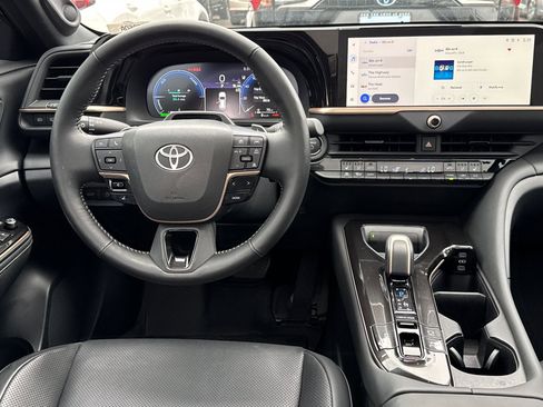 Certified 2025 Toyota Crown Signia w/ Advanced Technology Package image 14