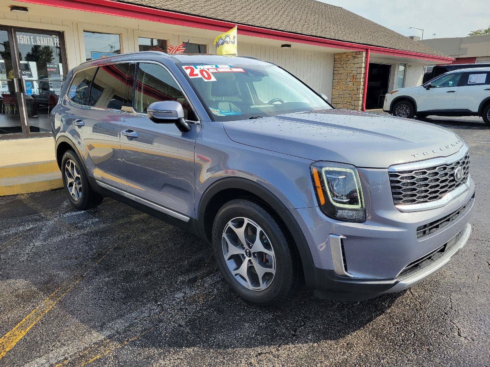 Used 2020 Kia Telluride EX AWD/4WD image 3