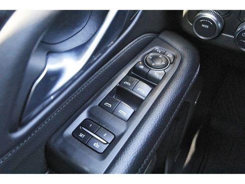 Used 2023 GMC Yukon XL Denali image 20