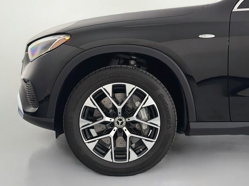 Certified 2025 Mercedes-Benz GLC 350e 4MATIC w/ Driver Assistance Package image 11