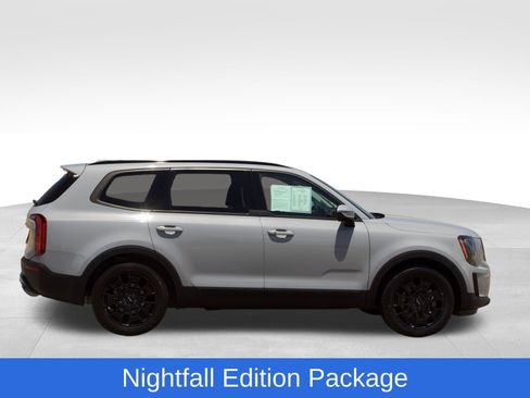 Used 2022 Kia Telluride SX w/ SX Prestige Package AWD/4WD image 4