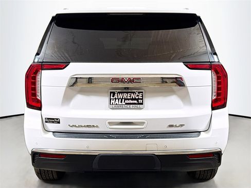 Used 2021 GMC Yukon SLT image 5