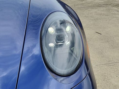 Certified 2024 Porsche 911 Carrera 4 GTS image 9