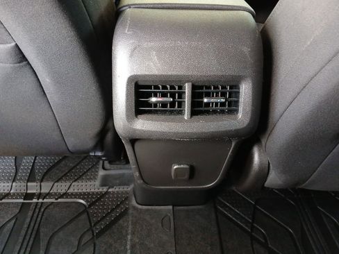 Certified 2018 Chevrolet Equinox LS image 22