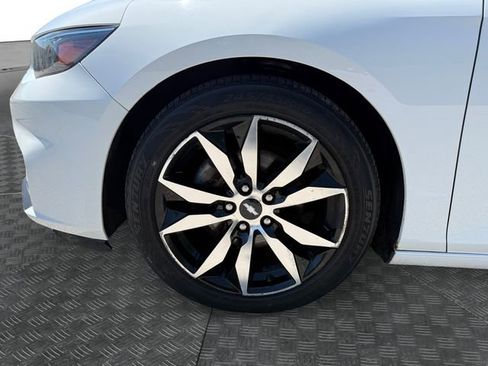 Used 2016 Chevrolet Malibu LT w/ Leather Package FWD image 14