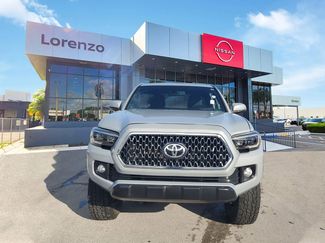 Used 2018 Toyota Tacoma TRD Off-Road video 2
