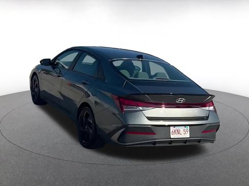 Used 2026 Hyundai Elantra Sport FWD image 9