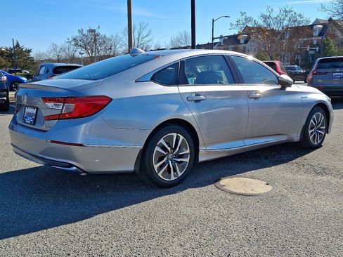 Used 2020 Honda Accord Touring image 4
