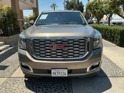 Used 2019 GMC Yukon Denali AWD/4WD image 2