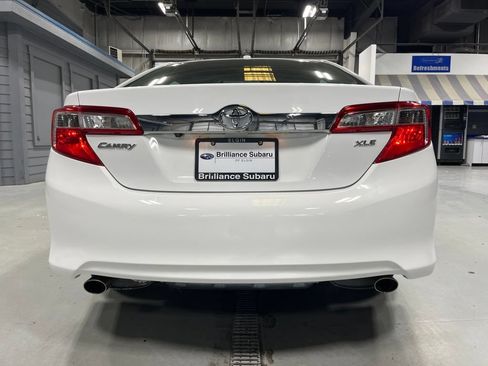Used 2012 Toyota Camry XLE FWD image 6