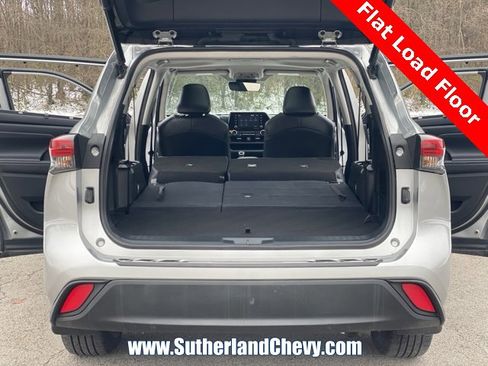 Used 2022 Toyota Highlander XLE image 46