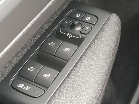 New 2024 Volvo XC40 Recharge Ultimate w/ Protection Package Premier image 21