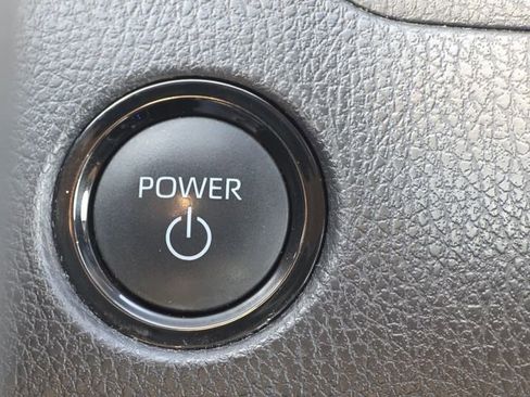 Used 2025 Toyota Camry LE image 12