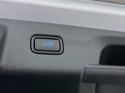 Used 2025 Hyundai Palisade SEL image 32