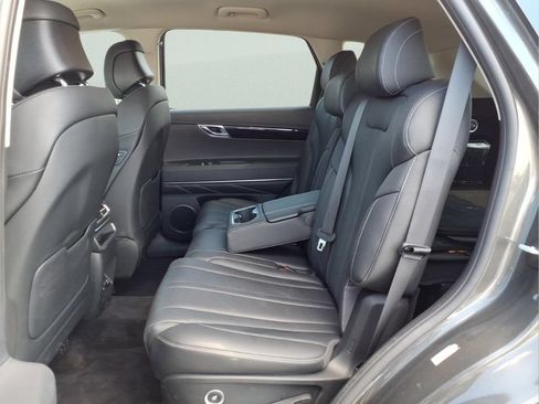 Used 2025 Genesis GV80 2.5T Standard AWD/4WD image 24