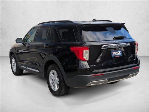 Used 2020 Ford Explorer XLT w/ Equipment Group 202A image 8