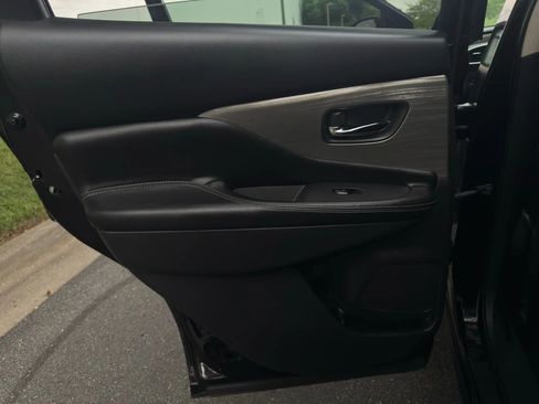 Used 2018 Nissan Murano S image 21