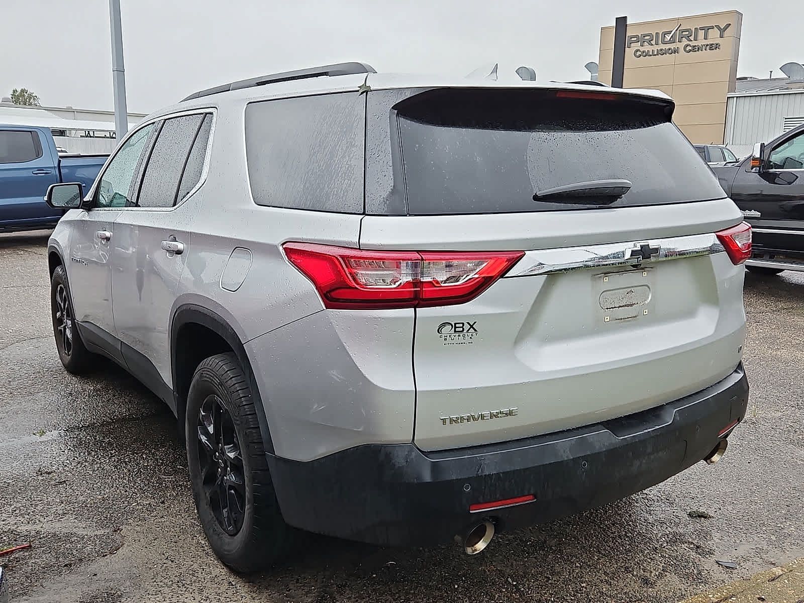 Used 2019 Chevrolet Traverse LT FWD image 4