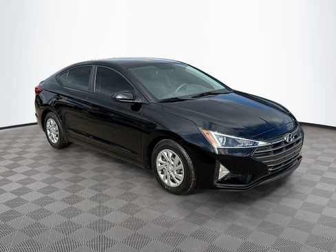 Used 2019 Hyundai Elantra SE image 4