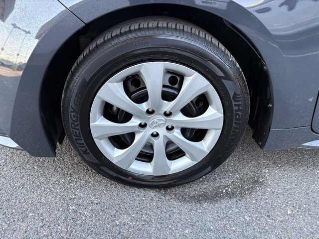 Used 2025 Toyota Corolla LE FWD image 13