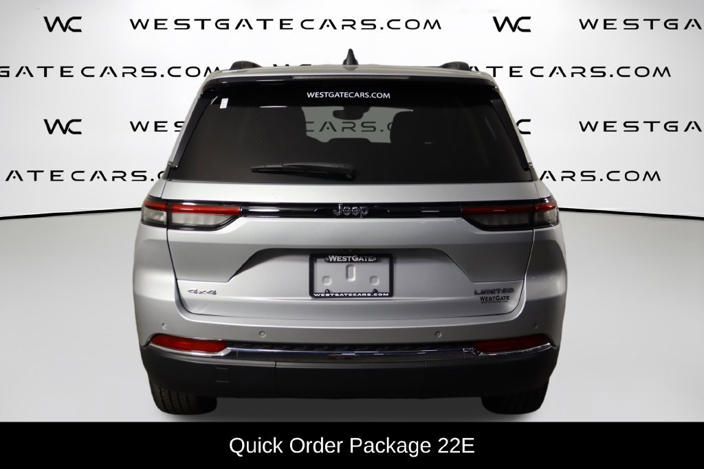 Used 2024 Jeep Grand Cherokee Limited AWD/4WD image 4