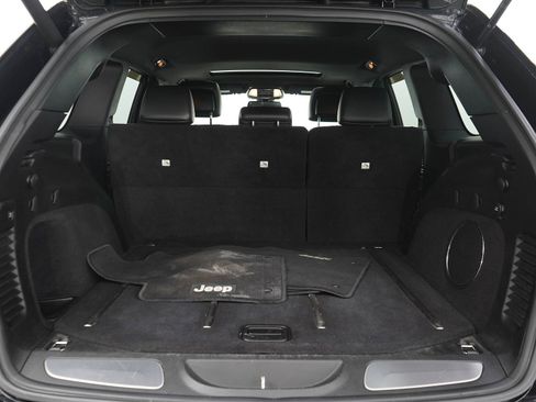 Used 2014 Jeep Grand Cherokee Limited w/ Trailer Tow Group IV AWD/4WD image 9