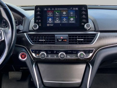 Used 2021 Honda Accord Touring image 7