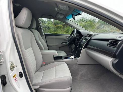 Used 2015 Toyota Camry LE FWD image 7