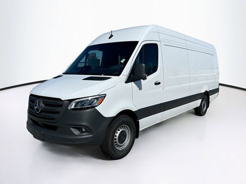 New 2026 Mercedes-Benz Sprinter 2500 image 3
