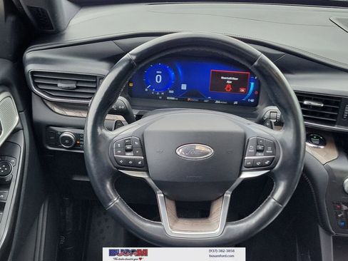 Used 2020 Ford Explorer Platinum w/ Premium Technology Package AWD/4WD image 22