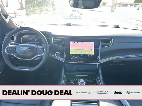 Used 2022 Jeep Wagoneer Series II w/ Premium Group I image 13