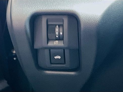 Used 2025 Toyota GR86 Premium RWD image 10