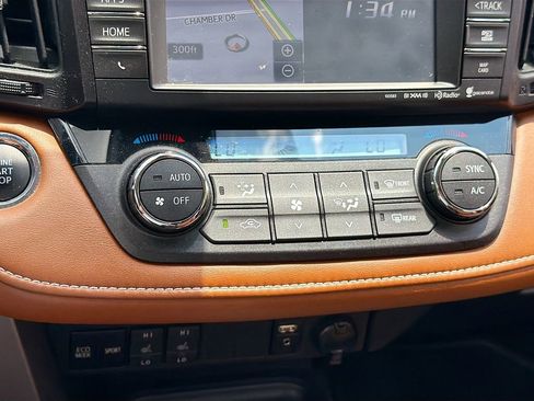 Used 2017 Toyota RAV4 Limited FWD image 15