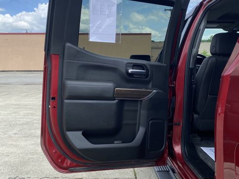 Used 2020 Chevrolet Silverado 1500 LT Trail Boss image 18