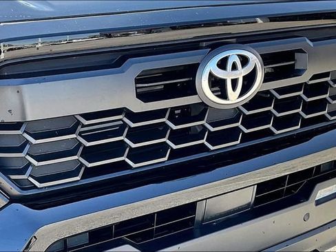 Used 2024 Toyota Tacoma TRD Off-Road w/ TRD Off Road Upgrade Package image 27