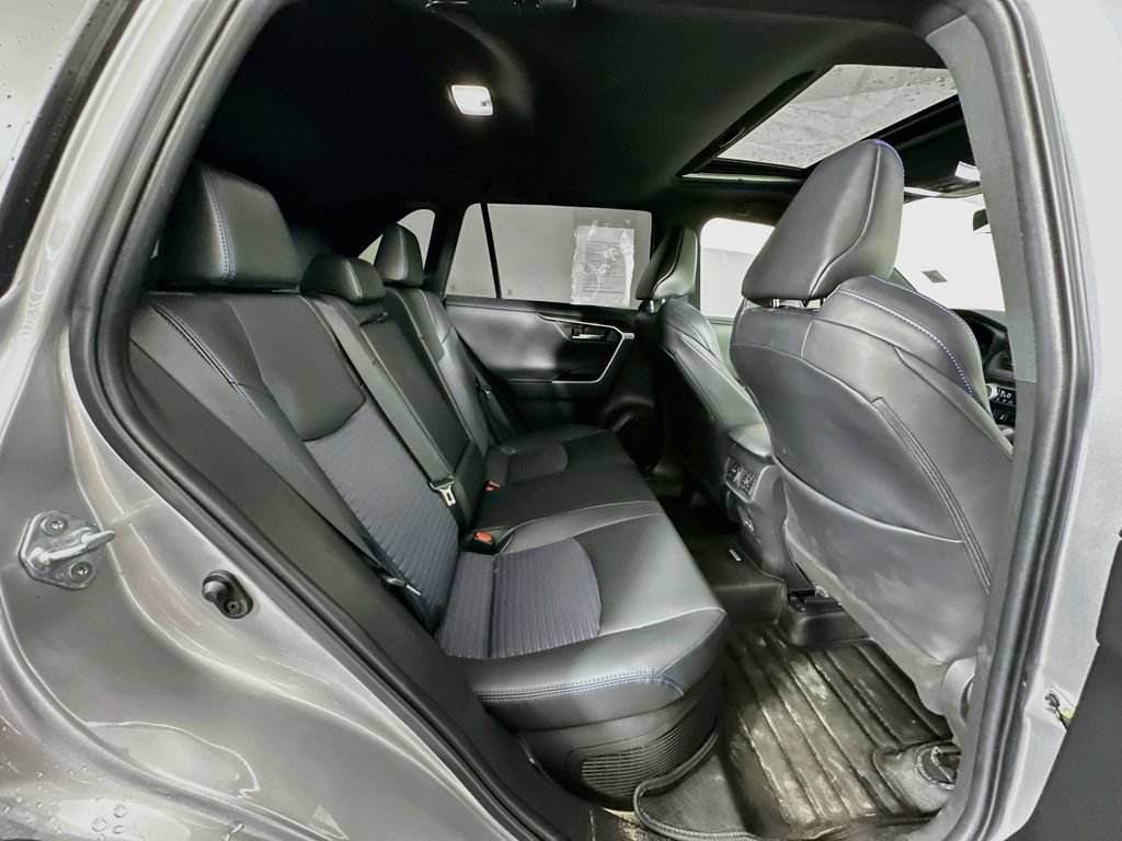 Used 2023 Toyota RAV4 XSE AWD/4WD image 29