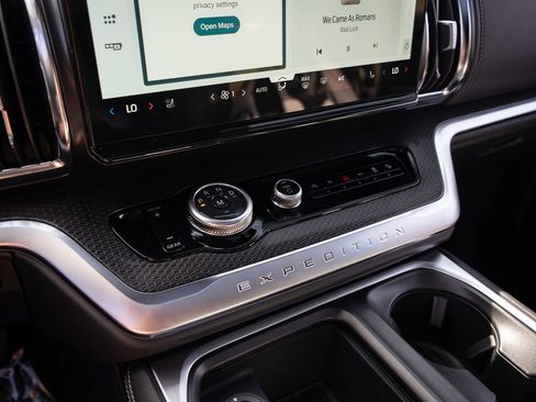 New 2026 Ford Expedition Platinum w/ Stealth Appearance Package image 44