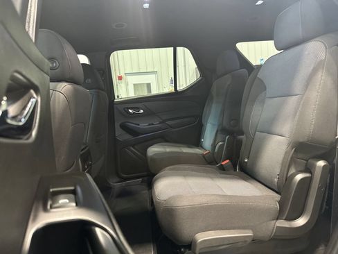 Used 2023 Chevrolet Traverse LT AWD/4WD image 32